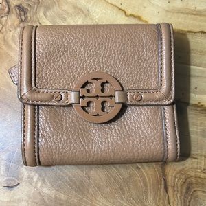 Tory Burch wallet